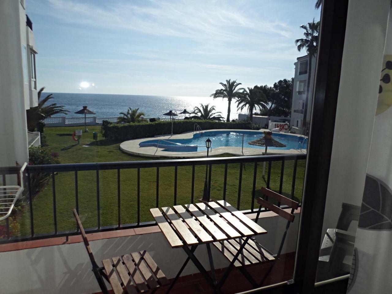 Palmeras 55 Menyber Lägenhet Nerja Exteriör bild